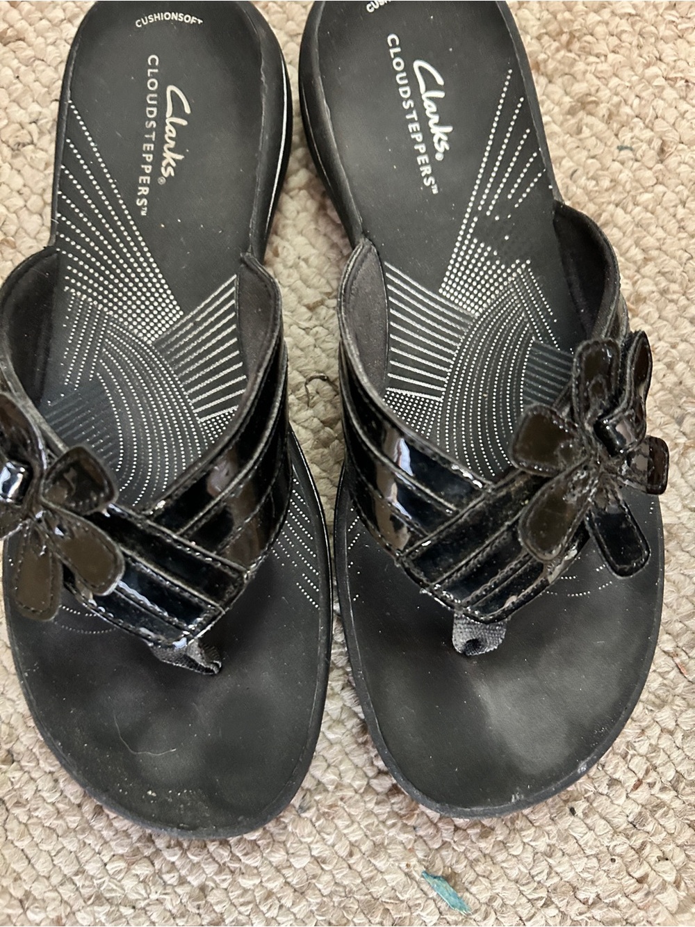 Clarks Black Patent Flower Slip-On Cloudsteppers Sandals